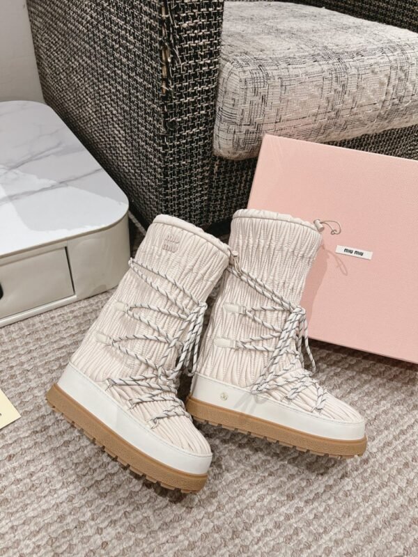 Miu Miu  Snow  Boots Long Down Wrinkles Cream
