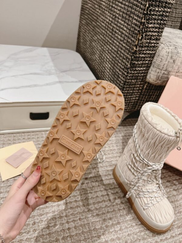 Miu Miu  Snow  Boots Long Down Wrinkles Cream