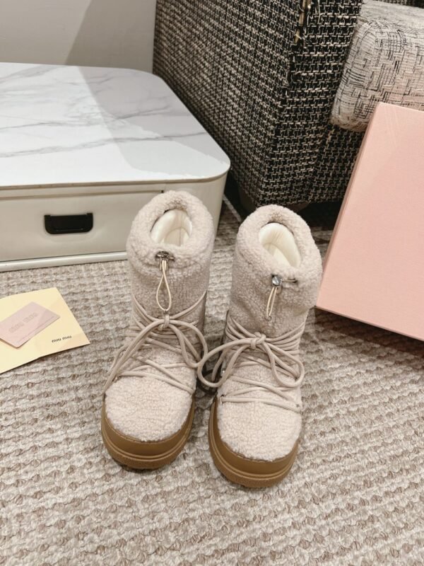 Miu Miu  Snow  Boots Down  Cream