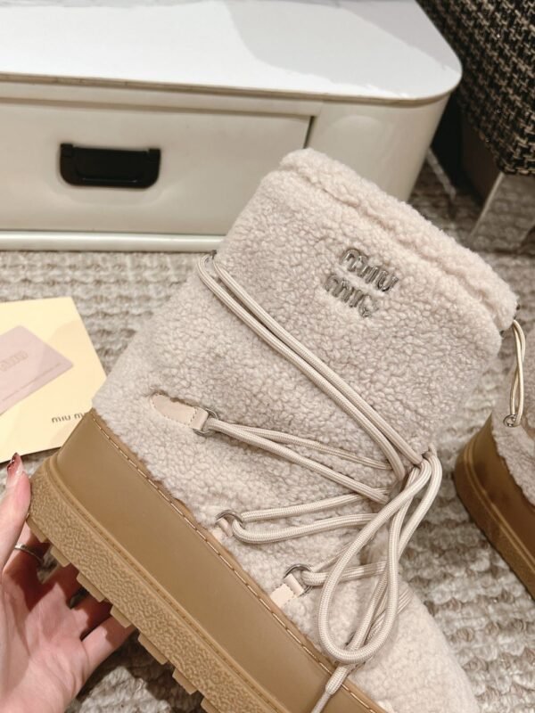 Miu Miu  Snow  Boots Down  Cream