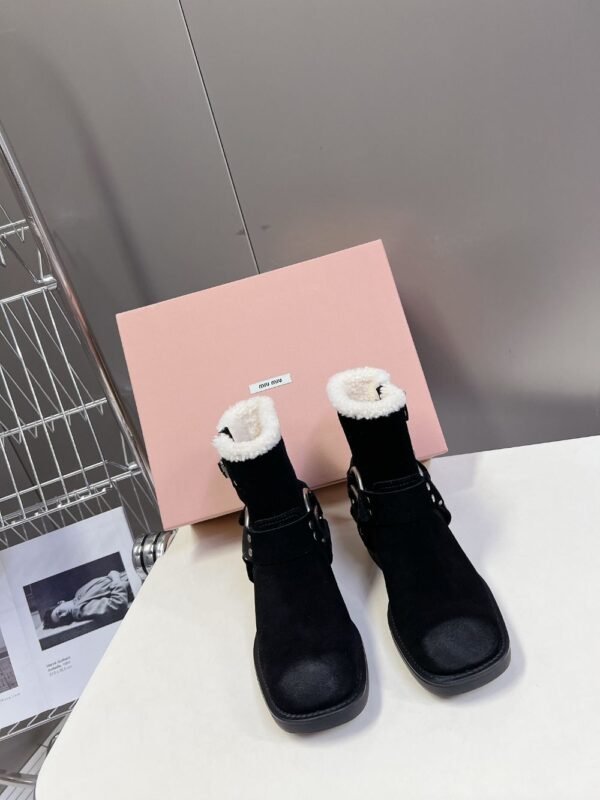 Miu Miu Boots Winter Black