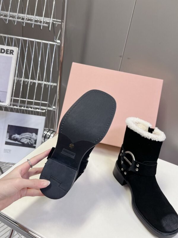 Miu Miu Boots Winter Black