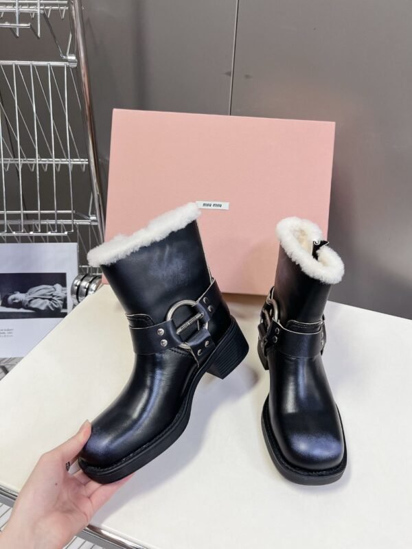 Miu Miu Boots Winter Leather Black