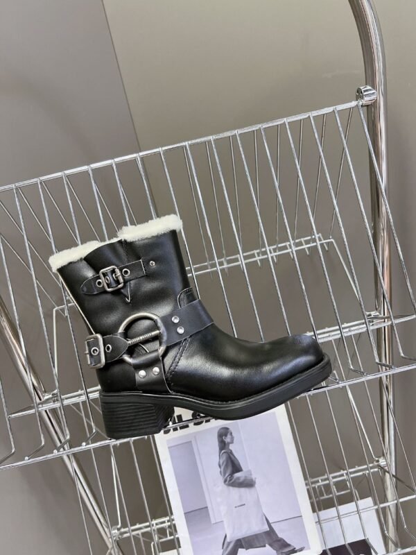 Miu Miu Boots Winter Leather Black