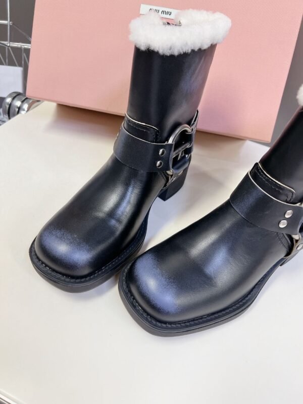 Miu Miu Boots Winter Leather Black