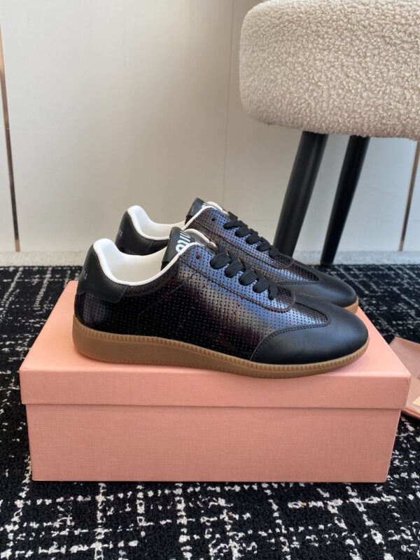 Miu Miu  GAT Black