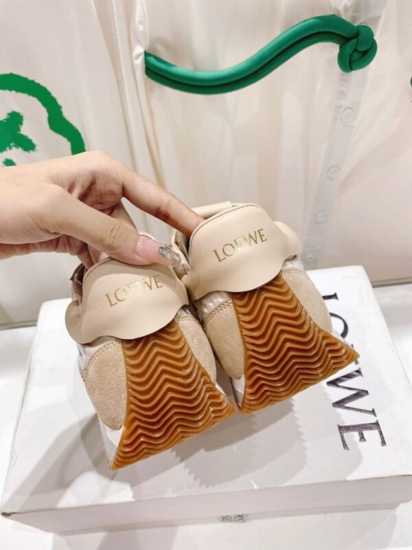 Loewe Sneaker 23ss  Khaki White