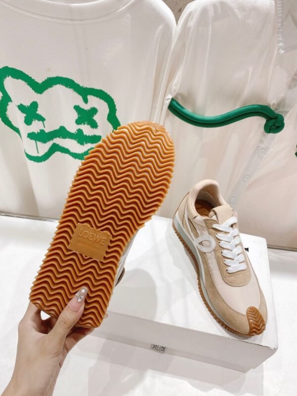Loewe Sneaker 23ss  Khaki White