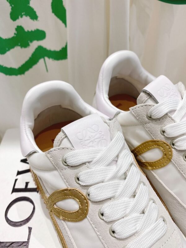 Loewe Sneaker 23ss White and Gold