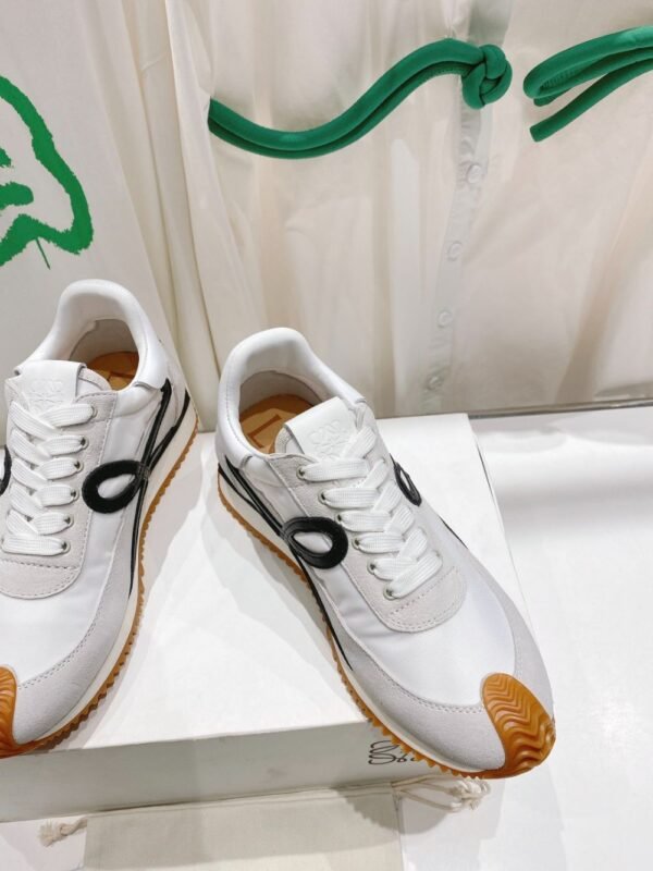 Loewe Sneaker 23ss White and Black