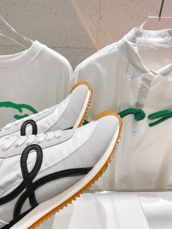 Loewe Sneaker 23ss White and Black