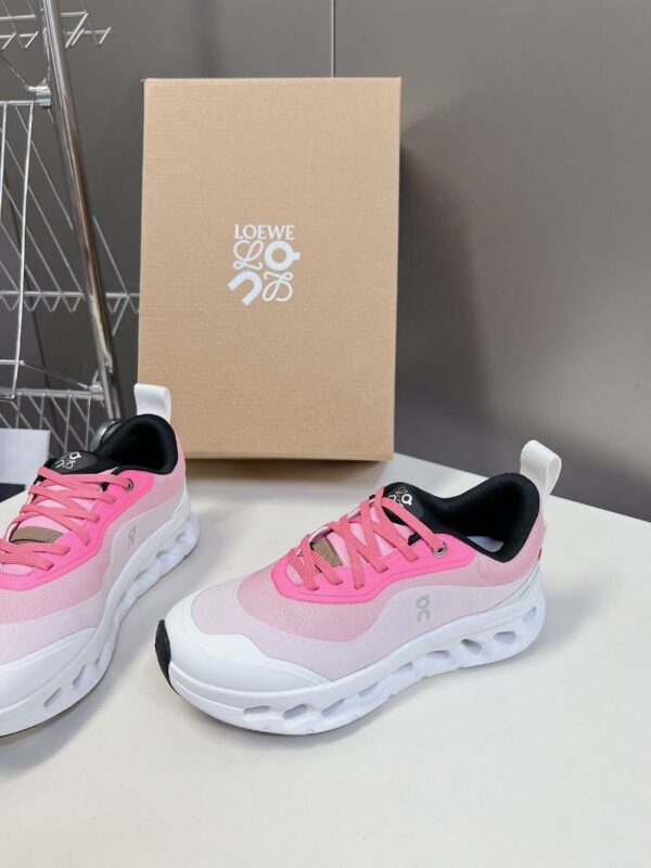 Loewe Sneakers Pink White