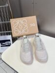Loewe Sneakers Pink