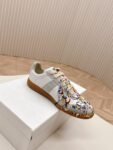 MM6 Maison Margiela 24ss White Grey Graffiti