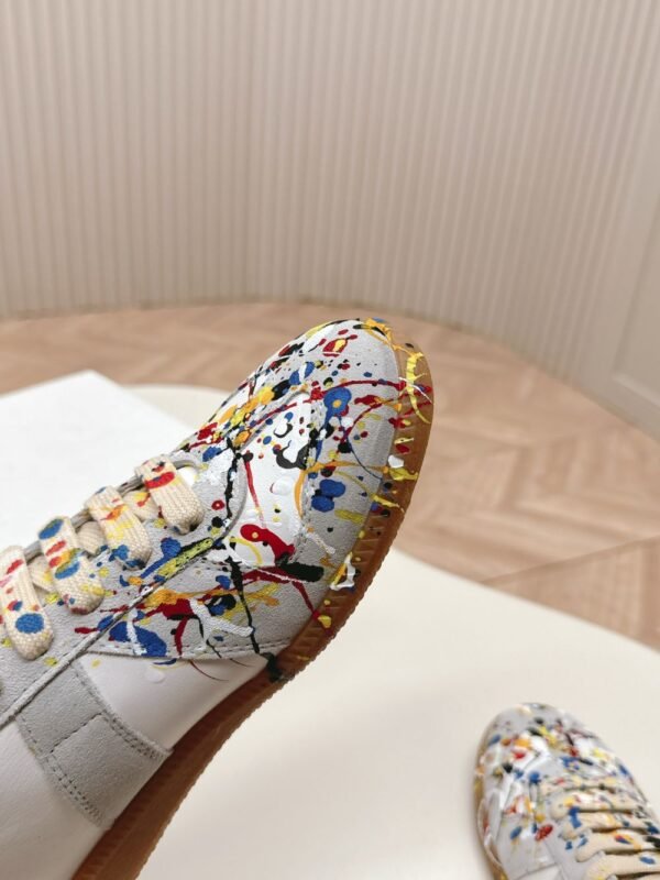 MM6 Maison Margiela 24ss White Grey Graffiti