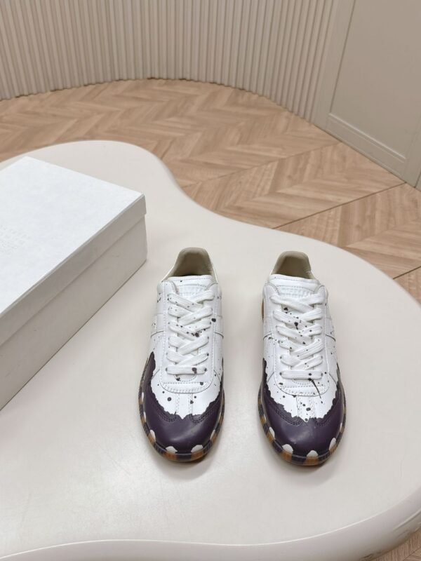 MM6 Maison Margiela 24ss White and Black