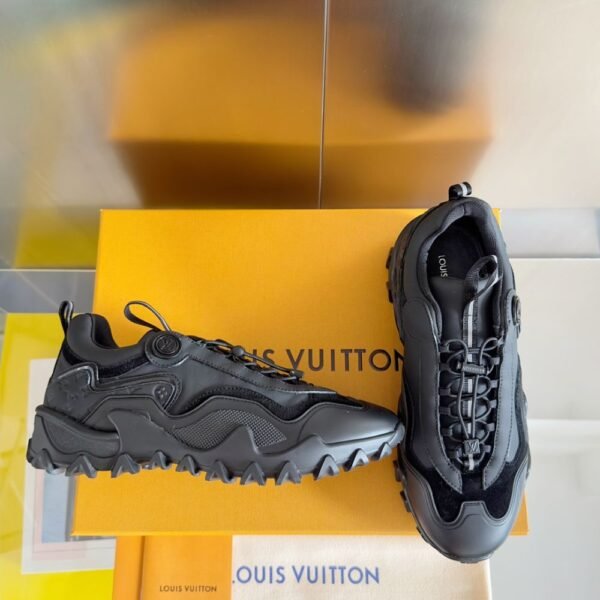Louis Vuitton Run Women Black