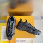 Louis Vuitton Run Women Black