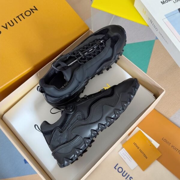 Louis Vuitton Run Women Black