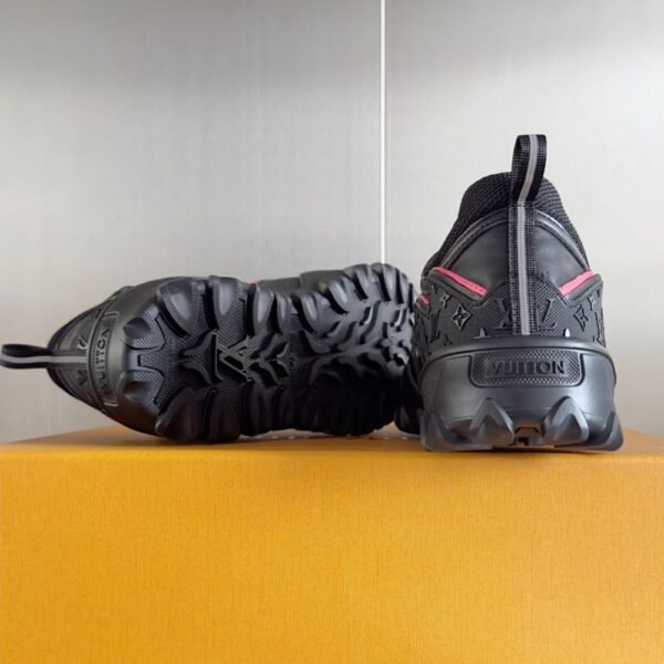 Louis Vuitton Run Women Black Pink