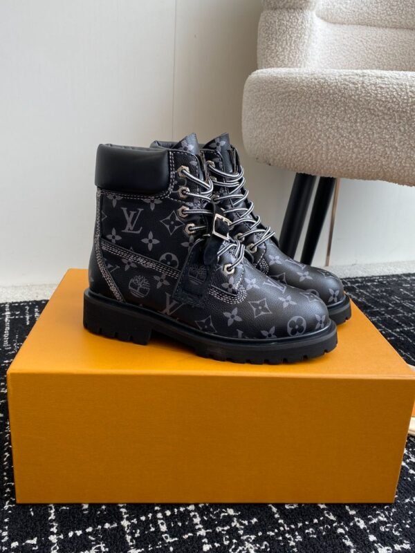 Louis Vuitton x Timberland Boots 24ss Black Logo