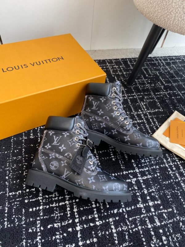 Louis Vuitton x Timberland Boots 24ss Black Logo