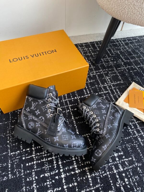 Louis Vuitton x Timberland Boots 24ss Black Logo
