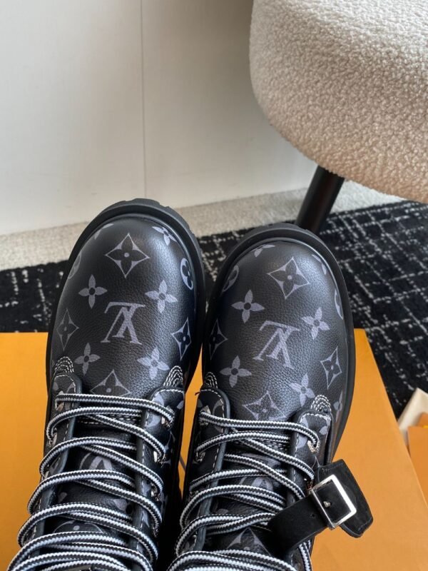 Louis Vuitton x Timberland Boots 24ss Black Logo