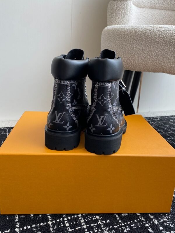 Louis Vuitton x Timberland Boots 24ss Black Logo