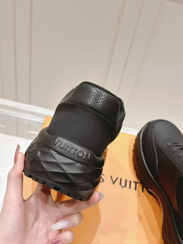 Louis Vuitton RUN AWAY Black