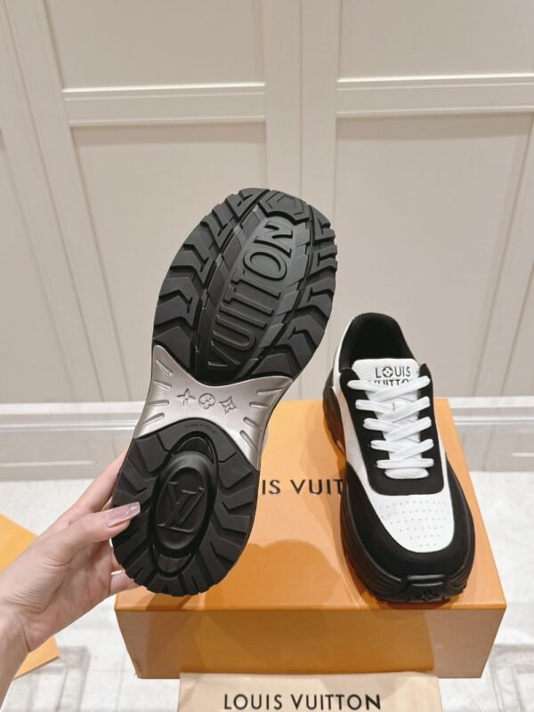 Louis Vuitton RUN AWAY White Black