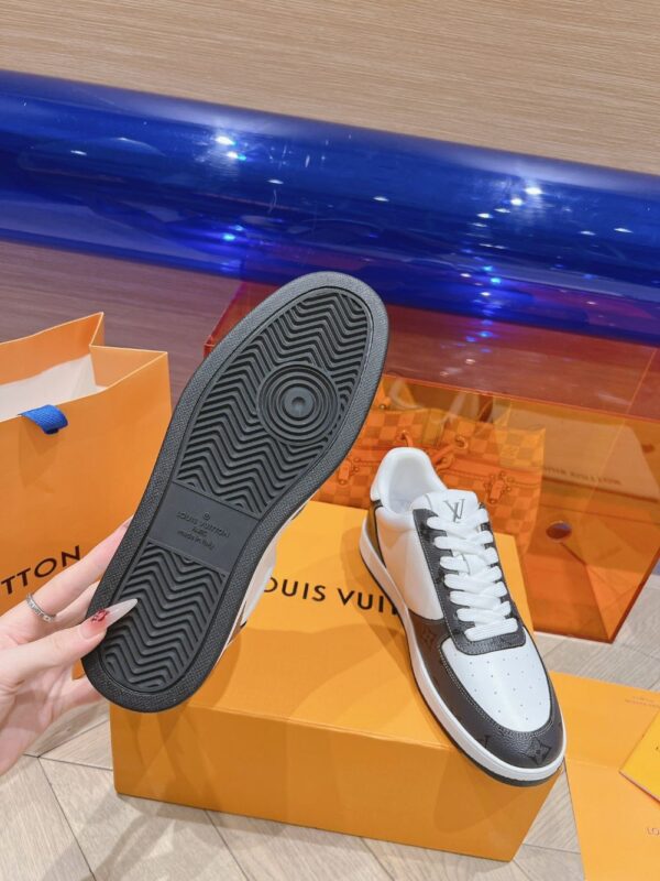 Louis Vuitton Men White Black Leather