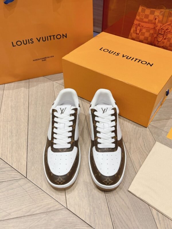 Louis Vuitton Men White Dark Brown  Leather