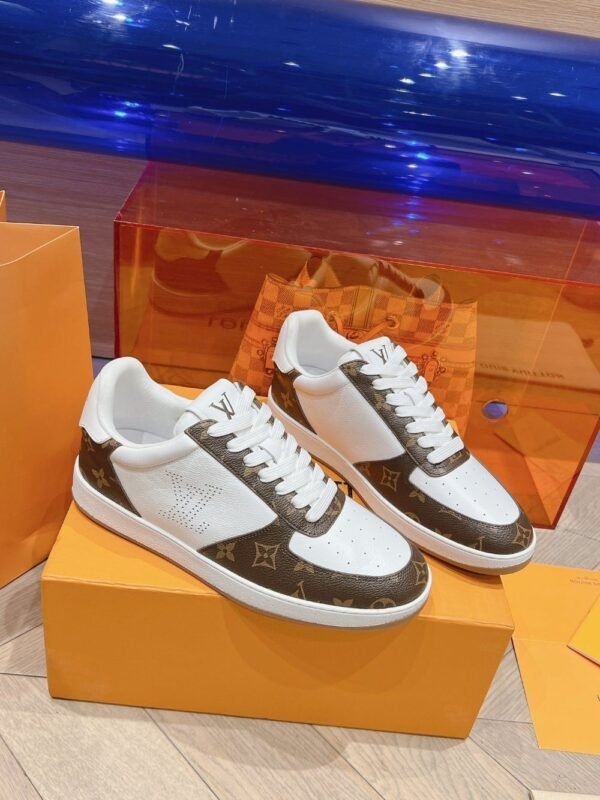 Louis Vuitton Men White Dark Brown  Leather