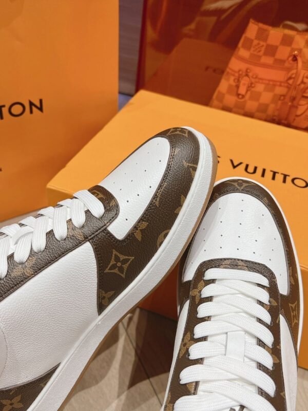 Louis Vuitton Men White Dark Brown  Leather