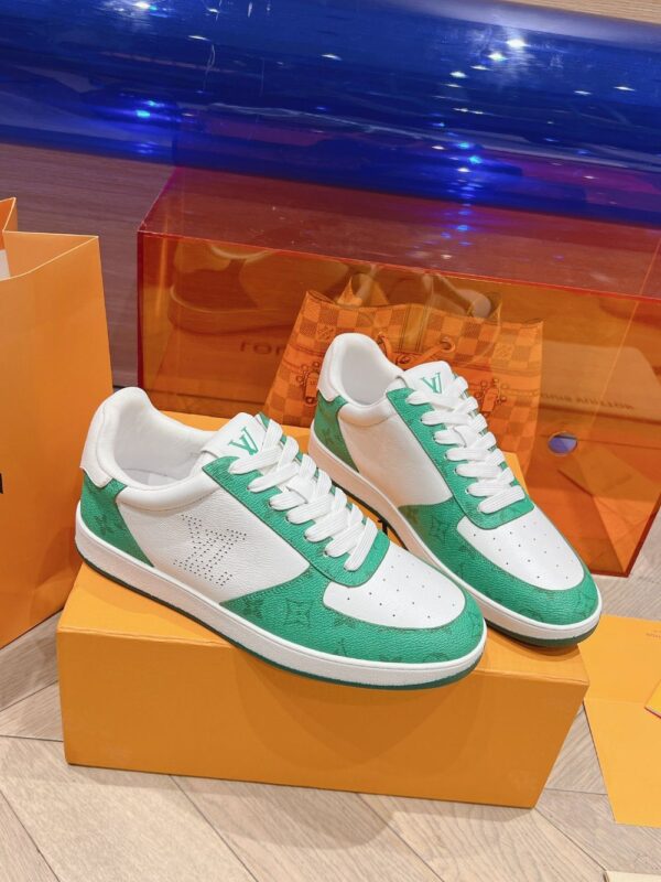 Louis Vuitton Men White Green  Leather