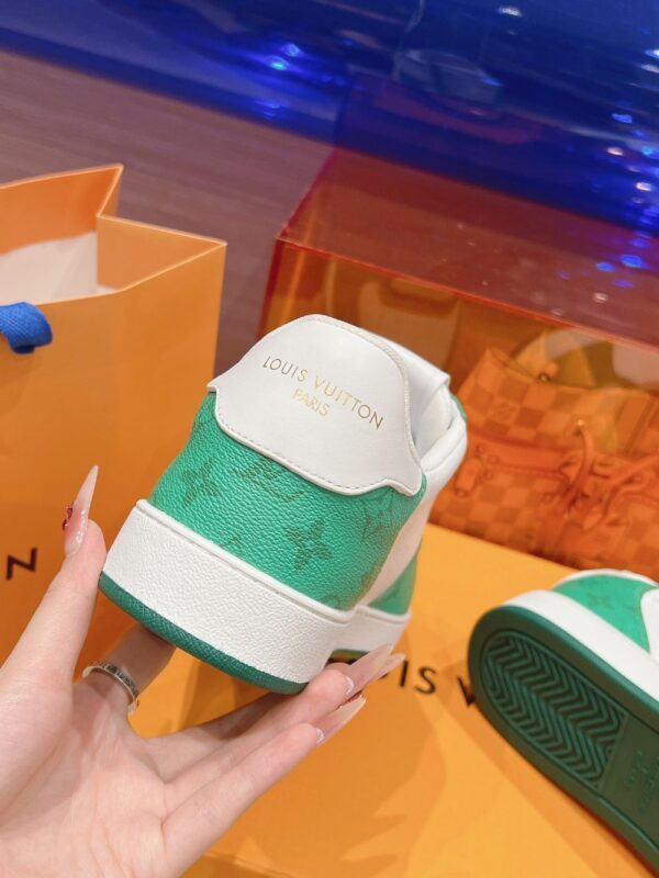 Louis Vuitton Men White Green  Leather