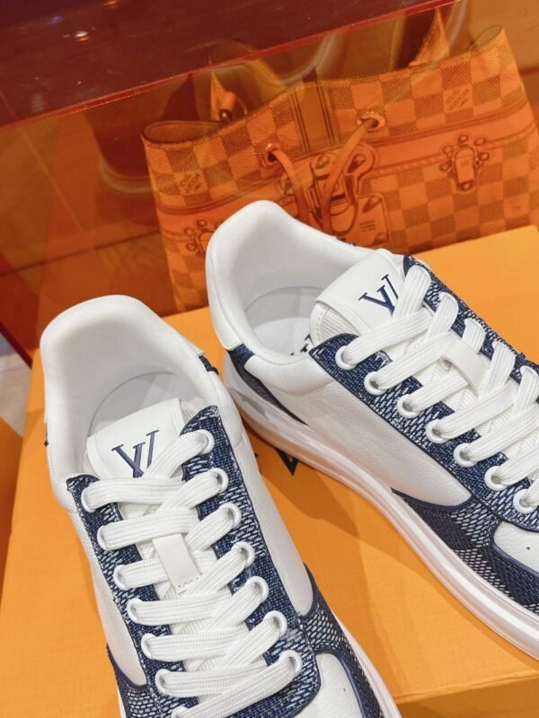 Louis Vuitton Men White Blue