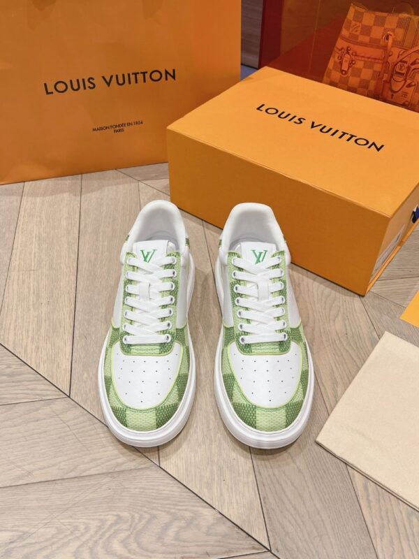 Louis Vuitton Men White Green