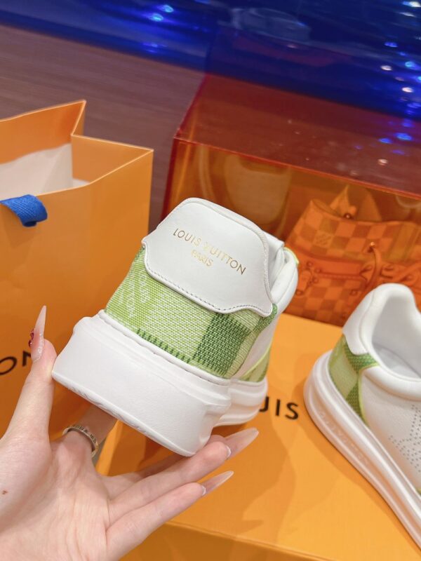 Louis Vuitton Men White Green