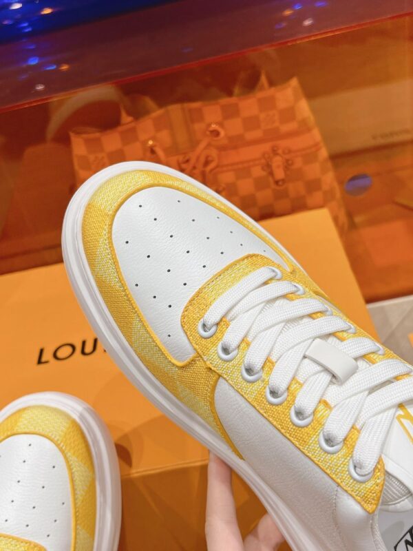 Louis Vuitton Men White Yellow