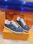 Louis Vuitton Men Dark Blue