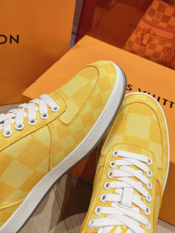 Louis Vuitton Men Yellow
