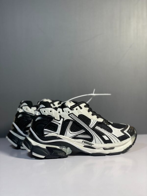 Balenciaga Runner Black White