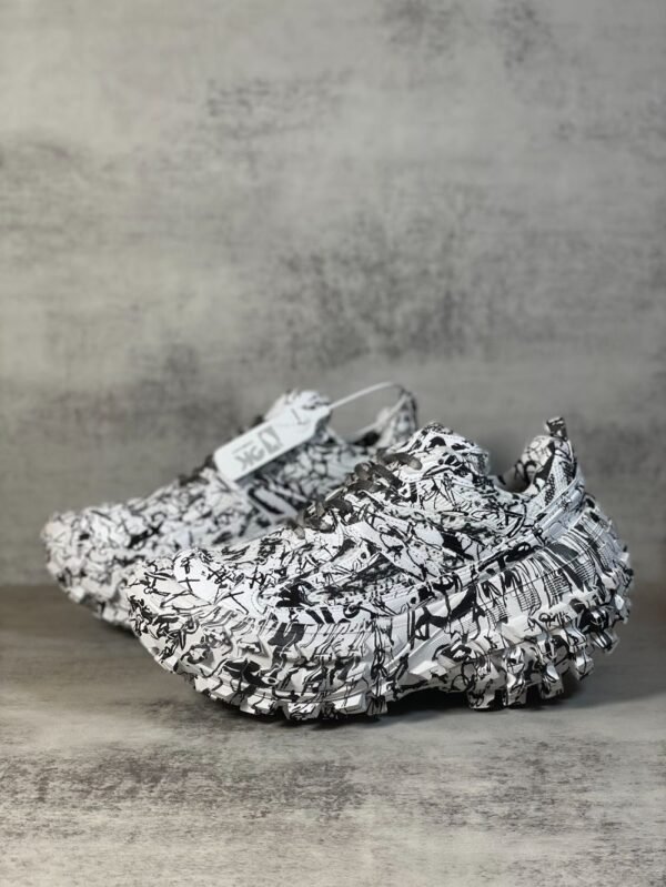 Balenciaga Bouncer White Hammer