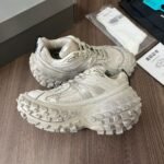 Balenciaga Bouncer Khaki