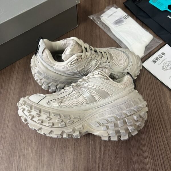 Balenciaga Bouncer Khaki