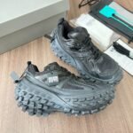 Balenciaga Bouncer Black