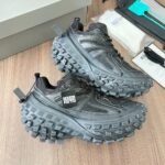 Balenciaga Bouncer Black