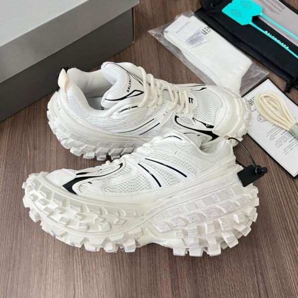 Balenciaga Bouncer White and Black